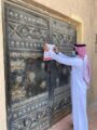 بلدية وسط الدمام تغلق مصنع مخالف لإنتاج المطاط