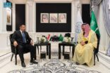 نائب وزير الدفاع يلتقي رئيس مجلس الوزراء اليمني