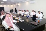 محافظ النعيرية يطلع على الخدمات التي تقدمها البلدية وأهم المشاريع التنموية