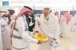 فرع وزارة الموارد البشرية والتنمية الاجتماعية بمنطقة مكة المكرمة ينفذ مبادرة “نسك” لاستقبال ضيوف الرحمن بمطار جدة