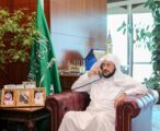 آل الشيخ يطمئن على صحة وزير الأوقاف الأردني عقب إصابته بفيروس كورونا