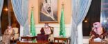 أمير تبوك يستقبل المواطنين في اللقاء الأسبوعي