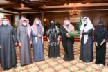 أمير تبوك يستقبل رئيس وأعضاء مجلس إدارة جمعية قادر لتعزيز الصحة النفسية بالمنطقة