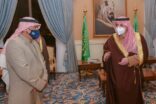 أمير تبوك يشيد بمبادرة  القحطاني صاحب الموقف الإنساني مع الورثة