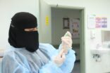 مستشفى الملك خالد بالخرج يقدم لقاح كورونا للمستفيدين ‏بمركز الكلى