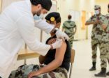 صحة حفر الباطن تقدم لقاح فيروس كورونا لمنسوبي قوة الطوارئ الخاصة