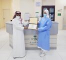 مستشفي رويضة العرض يكرم موظفيه المتميزين بقسم الكلى