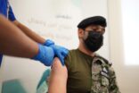 الخدمات الطبية بالداخلية تقدم لقاح كورونا لمنسوبي المديرية العامة للسجون بالرياض