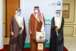 نائب أمير المنطقة الشرقية يكرم شركة ساسرف لدعمها جمعية ترميم الخيرية