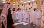 مشاط يتفقد سير عمل توقيع وتوثيق عقود التأسيس الخاصة بشركات أرباب الطوائف