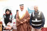 وزير العمل والتنمية الاجتماعية بالبحرين يكرم مريان الصالح قائدة فريق في التطوعي