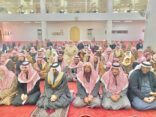 آل عاطف يتقدم المصلين لصلاة الإستسقاء بمحافظة طريب