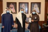 أمين الشرقية يكرم فريق مبادرة السعودية الخضراء لدخول موسوعة غينيس العالمية
