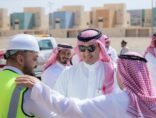 البسام يتفقد المشروع التجريبي لنشر شبكة الألياف الضوئية الهوائية بمحافظة العقيق