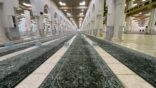 وزارة الشؤون الإسلامية توزع 150 ألف عبوة ماء باردة على ضيوف الرحمن في يوم عرفة