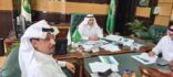 وكيل الوزارة للأراضي والمساحة بوزارة البيئة والمياه والزراعه يناقش التحديات في عسير