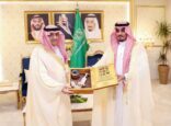 نائب أمير نجران يستقبل وزير التعليم