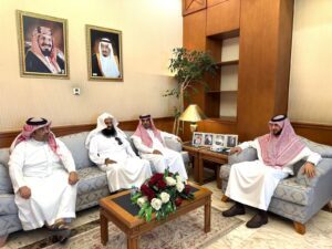 محافظ القطيف يطلع على جهود ومبادرات جمعيتي حزم أم الساهك وتاروت