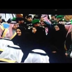 وزير الصحة يهرب من الصحفيين